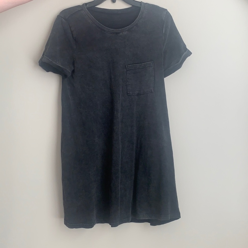 get yourself this cute dress:))